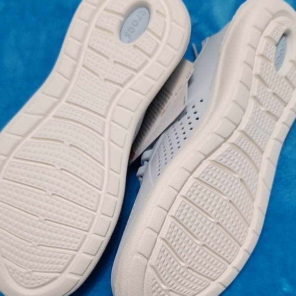 CROCS LiteRide Blue Breathable Sneakers - Picture 4 of 8